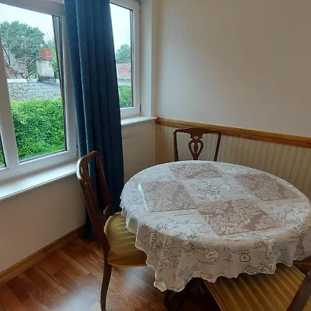 Jungas Nams Apartment Liepaja Exterior photo